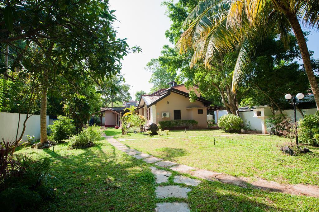 Dream Villa Mirissa Exterior photo