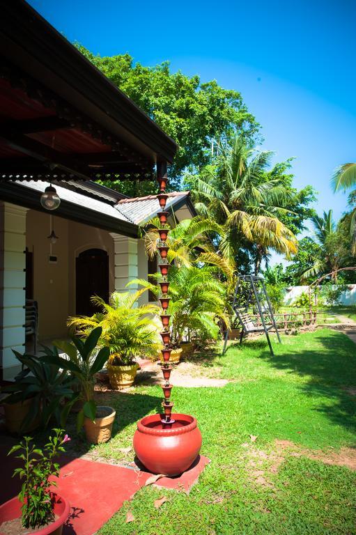 Dream Villa Mirissa Exterior photo