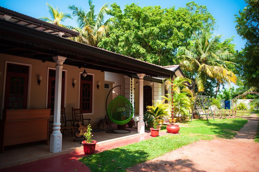 Dream Villa Mirissa Exterior photo